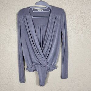 Intimately Free People Sz XS Shimmery Bodysuit Lavender V Neck Long Sleeve Thong